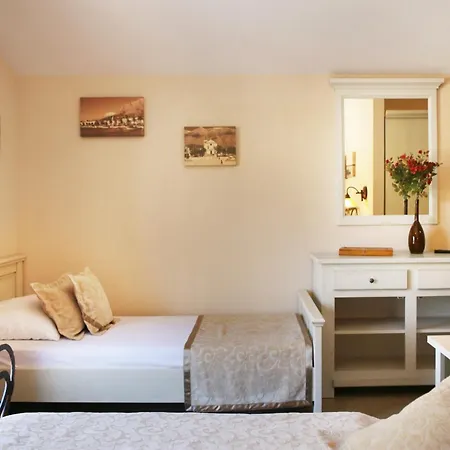 Vila Delightful Split 2 Bedrooms Petite Private Pool And Sauna