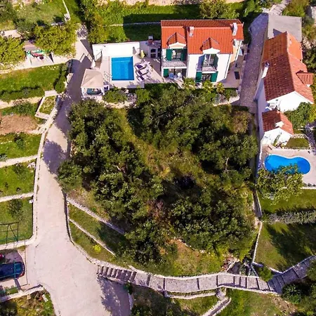 Vila Delightful Split 2 Bedrooms Petite Private Pool And Sauna *