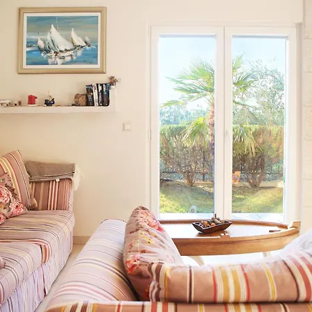 Delightful Split 2 Bedrooms Petite Private Pool And Sauna Vila